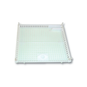 Cage d&rsquo;introduction sur couvain naissant